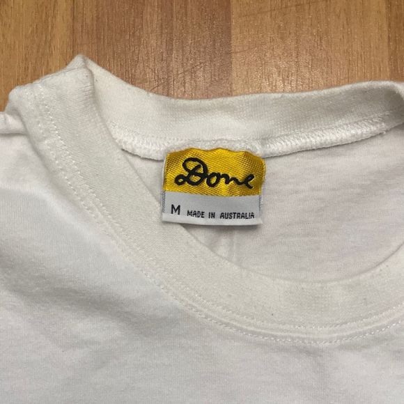 Vintage Ken Done T Shirt White Maui Hawaii Theme Men Medium Made in Australian - Picture 3 of 5